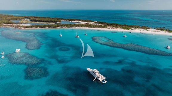 MEMENTO VIVERE in the Bahamas