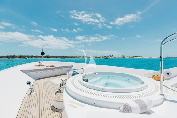 Foredeck Jacuzzi