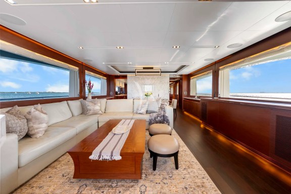 Image of HAPPY HOUR yacht #7