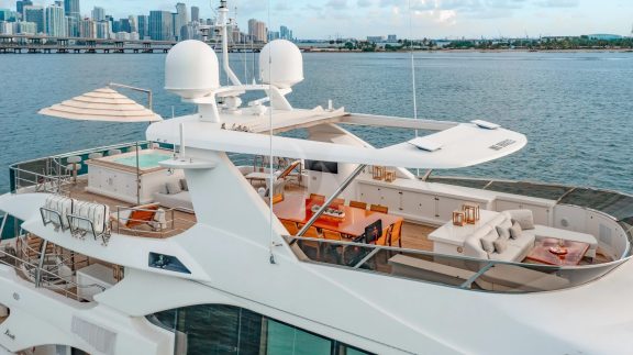 PATIENCE Sun Deck