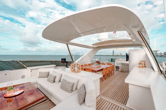 PATIENCE Sun Deck