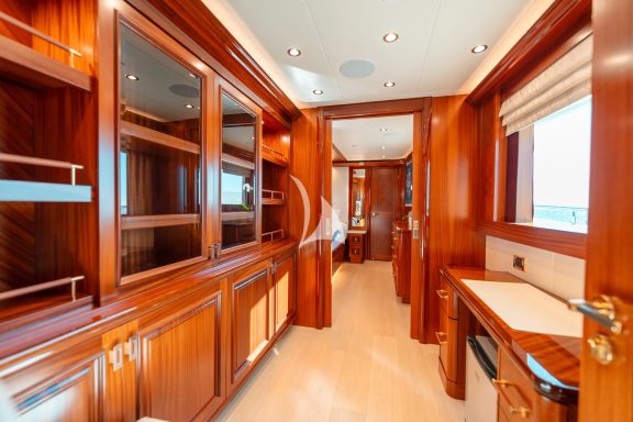 Master Stateroom Foyer