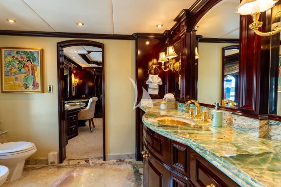Master Ensuite