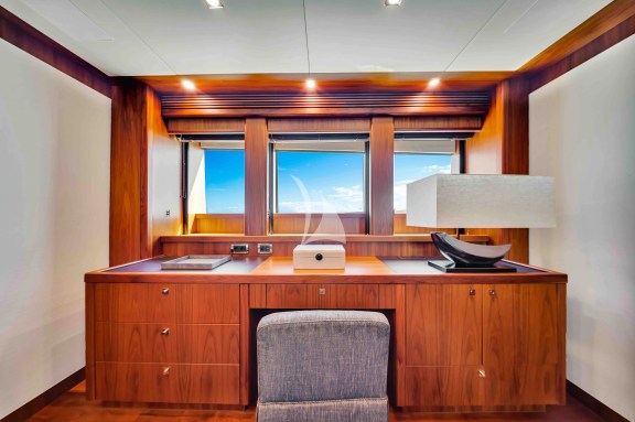 Master Stateroom - Office