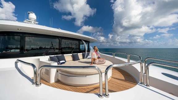 Bow Seating