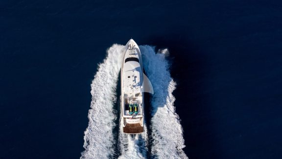 Image of PILOT LOUNGE yacht #35