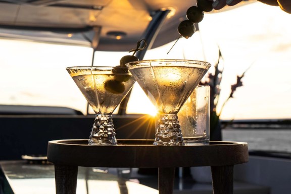Image of HAPPY HOUR yacht #28