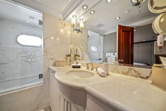 ARTEMIS Guest Stateroom Head 1