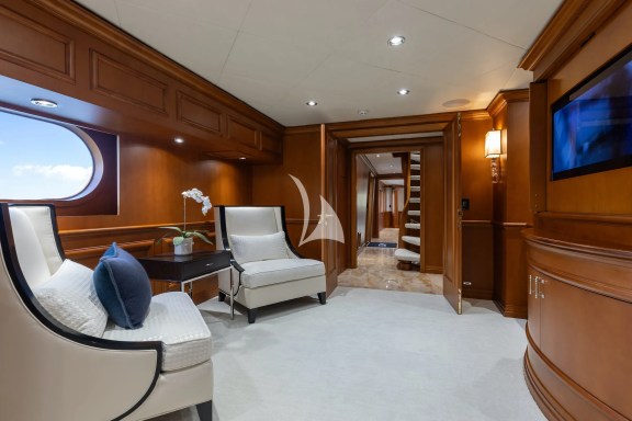 Master Stateroom Foyer