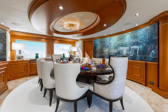 Main Salon Formal Dining