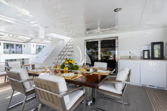 Skylounge Aft Deck