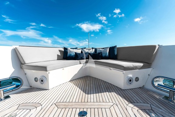 Image of HAPPY HOUR yacht #25