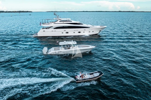 Image of HAPPY HOUR yacht #34