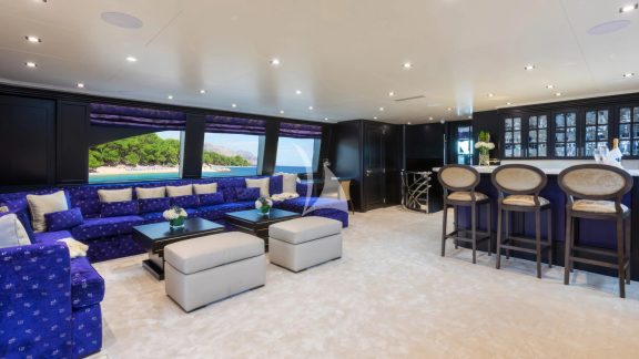 Image of TANZANITE yacht #26