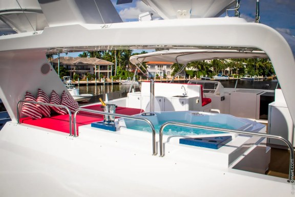 Jacuzzi on flybridge
