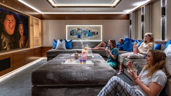 Image of TOP FIVE II yacht #68