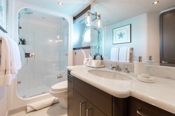 King Ensuite Bathroom