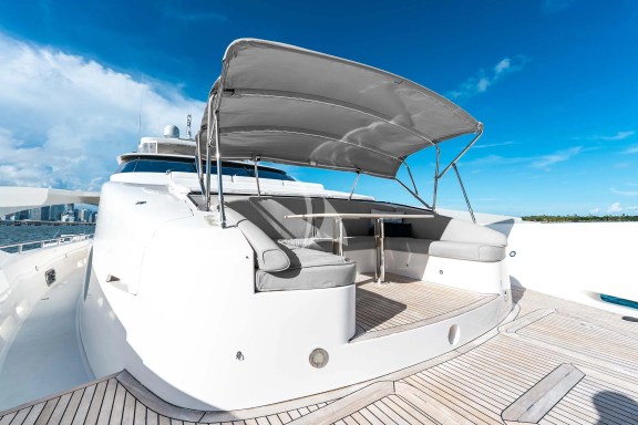 Image of HAPPY HOUR yacht #24