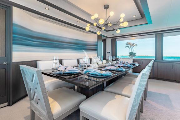 Main Salon Formal Dining