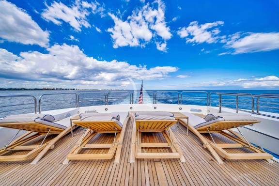 Sun Deck - Lounging
