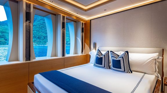 Image of TOP FIVE II yacht #34
