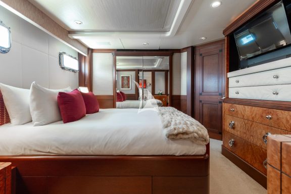 Queen Guest Stateroom