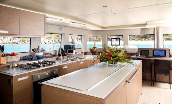 Image of Akasha yacht #8