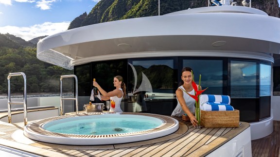 Image of TOP FIVE II yacht #21