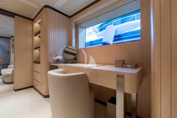 Master Stateroom - Office