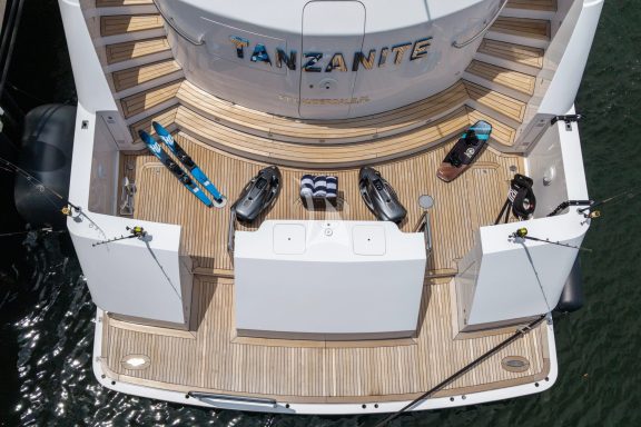 Image of TANZANITE yacht #38