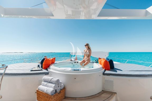 Flybridge Jacuzzi