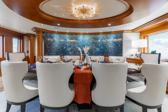 Main Salon Formal Dining
