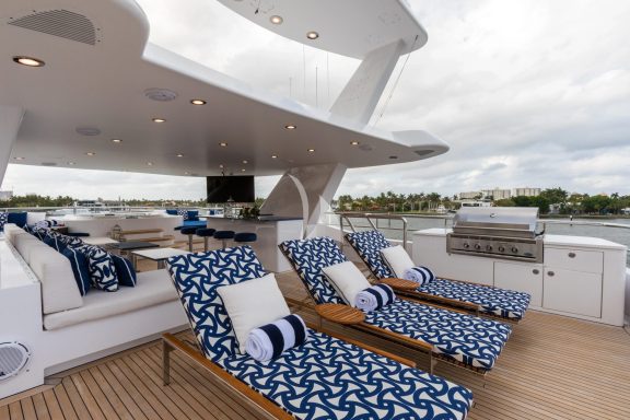 Image of TANZANITE yacht #31