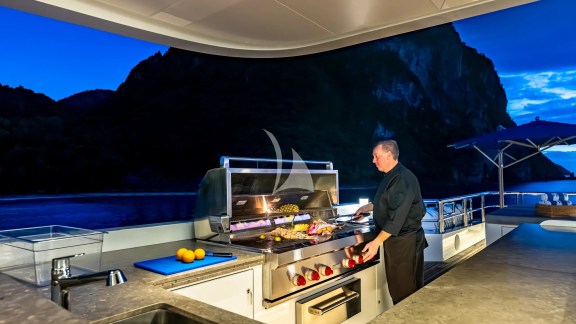 Image of TOP FIVE II yacht #54