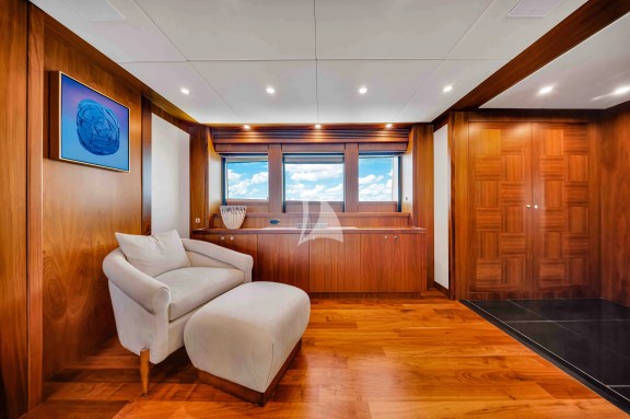 Master Stateroom - seating area