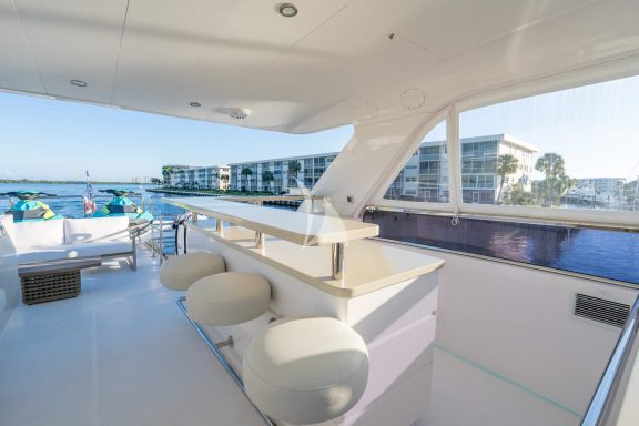 Image of PILOT LOUNGE yacht #26