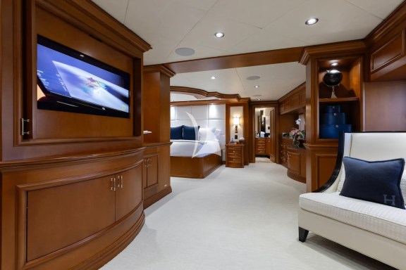 Master Stateroom Foyer