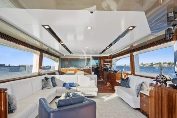 Image of PILOT LOUNGE yacht #6