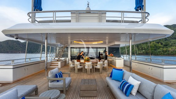 Image of TOP FIVE II yacht #46