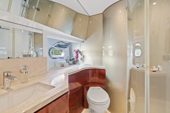Image of PILOT LOUNGE yacht #18