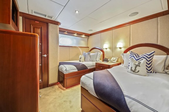 ARTEMIS Guest Stateroom 4
