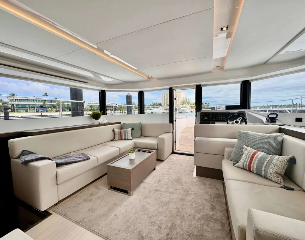 The saloon of BRU SEA, a Leopard 53 power catamaran