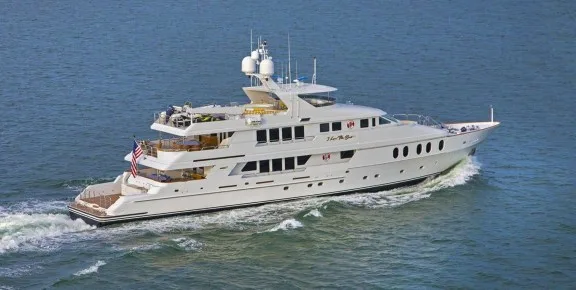 I LOVE THIS BOAT