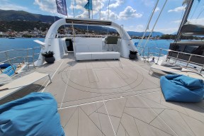 Real Yacht Image from Review