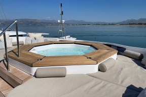 Real Yacht Image from Review