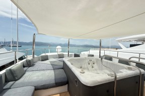 Real Yacht Image from Review