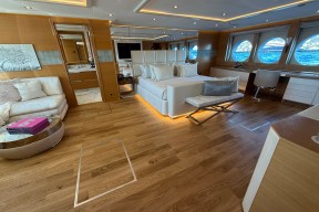 Real Yacht Image from Review