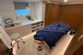 Real Yacht Image from Review