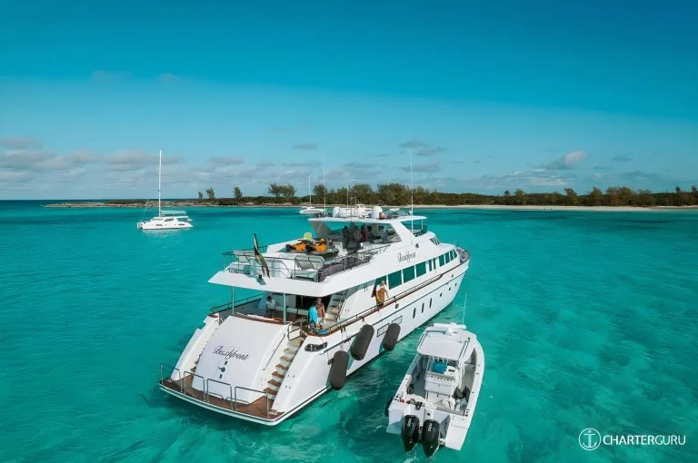 BEACHFRONT Yacht