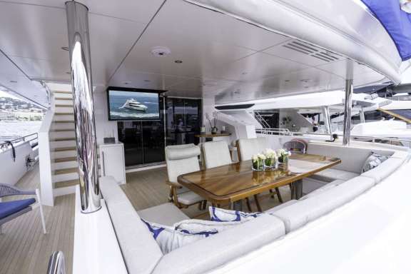 Bridge Deck formal dining